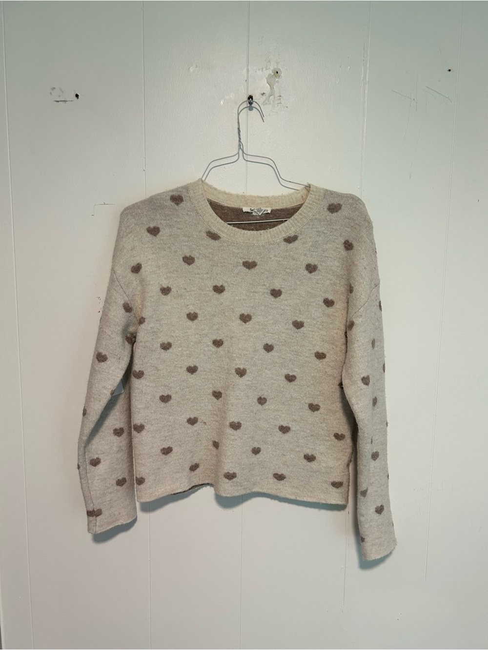Splendid Cream Crewneck Sweater with Brown Heart Accents
